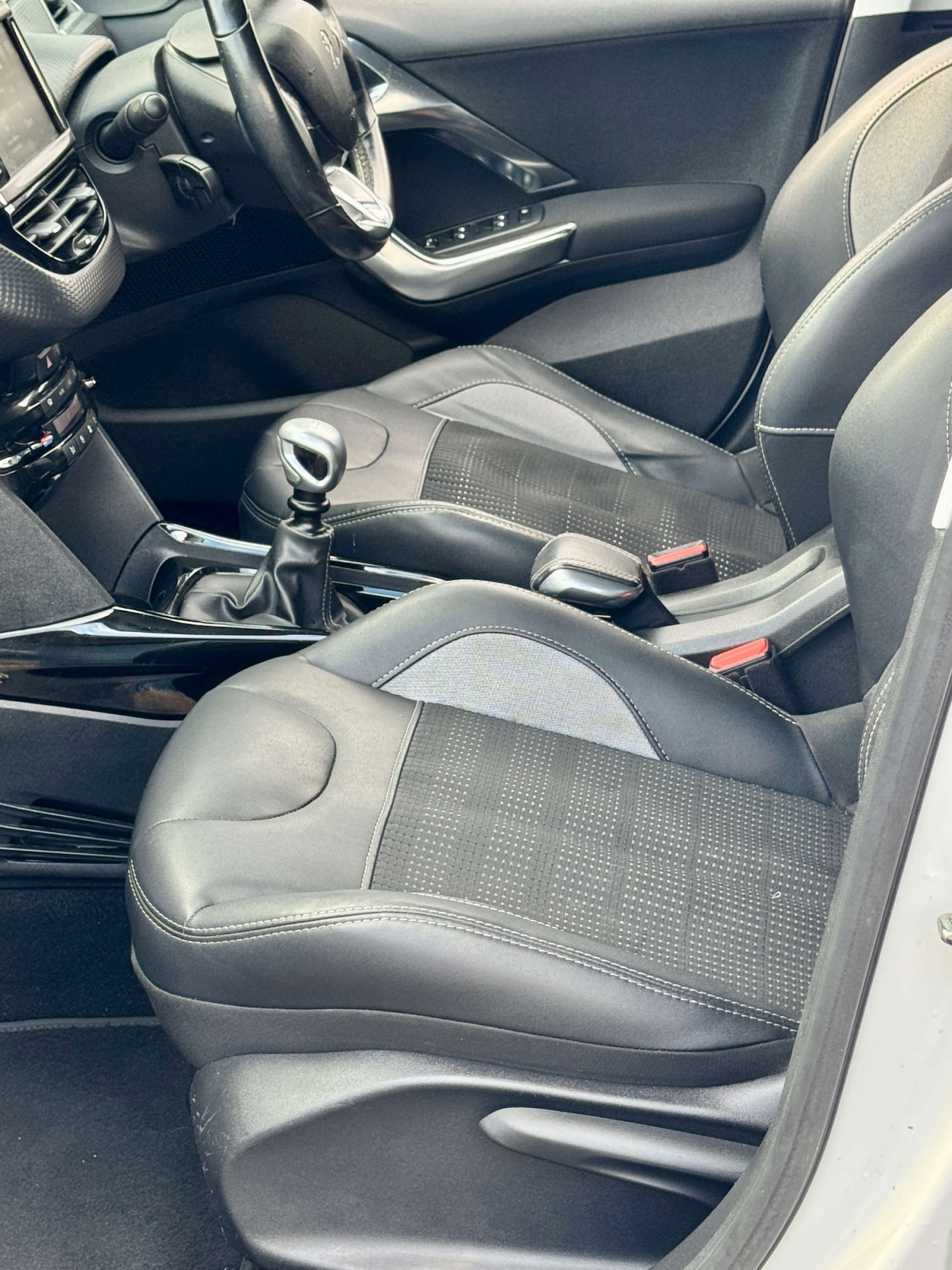 Used Peugeot 2008 2017 for sale - 77264707: Photo 13