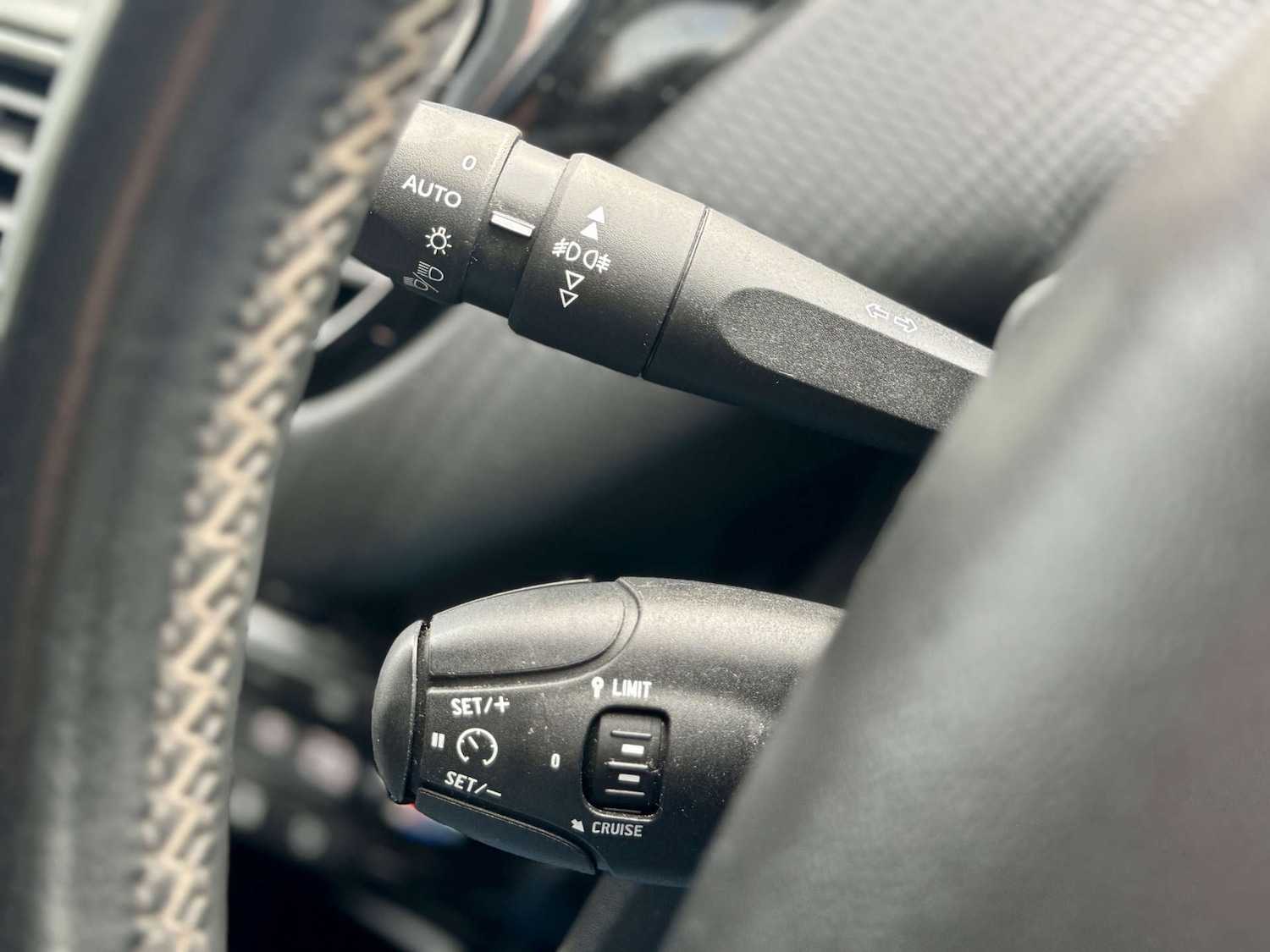 Used Peugeot 2008 2017 for sale - 77264707: Photo 20