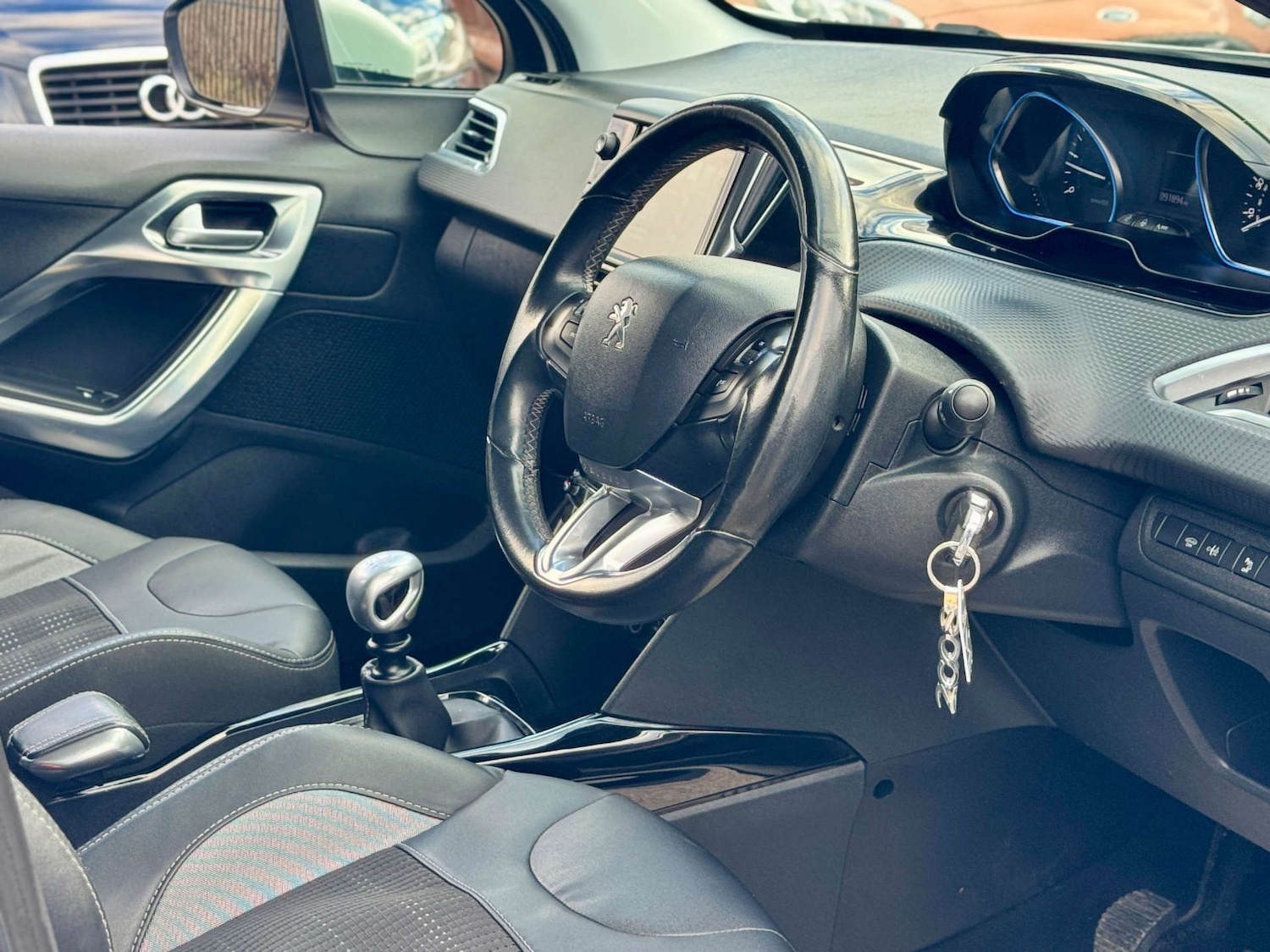 Used Peugeot 2008 2017 for sale - 77264707: Photo 44