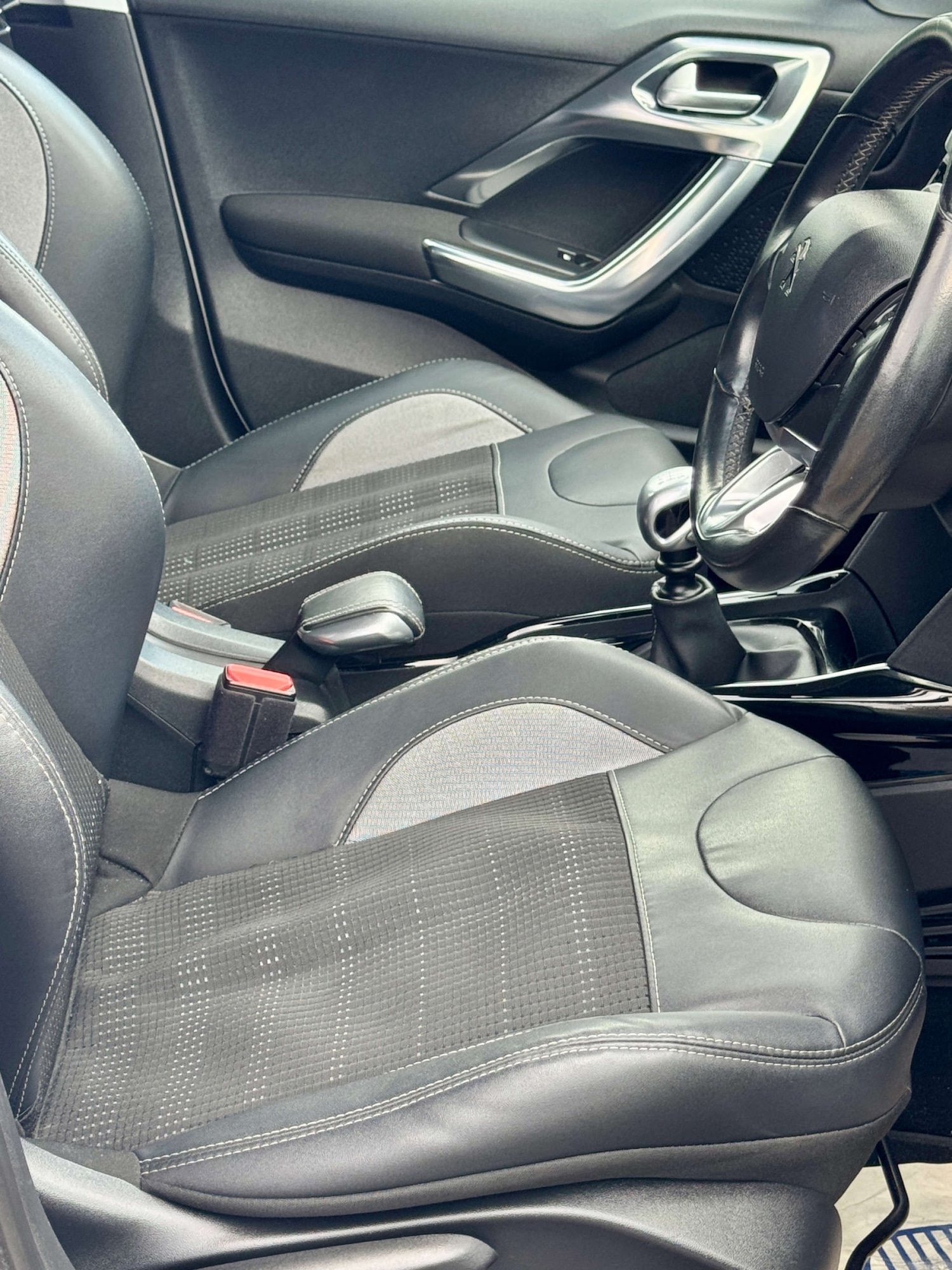 Used Peugeot 2008 2017 for sale - 77264707: Photo 46