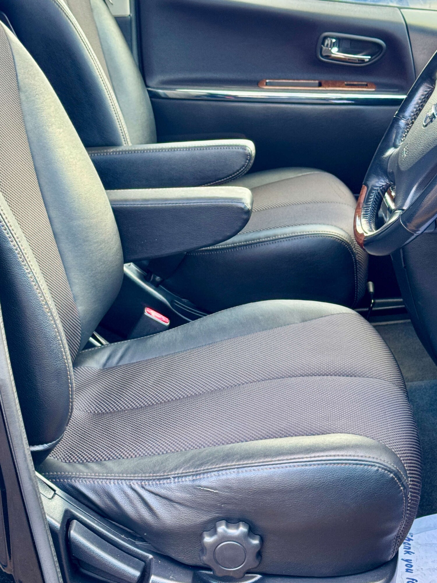 Used Nissan Elgrand 2024 for sale - 77413349: Photo 15