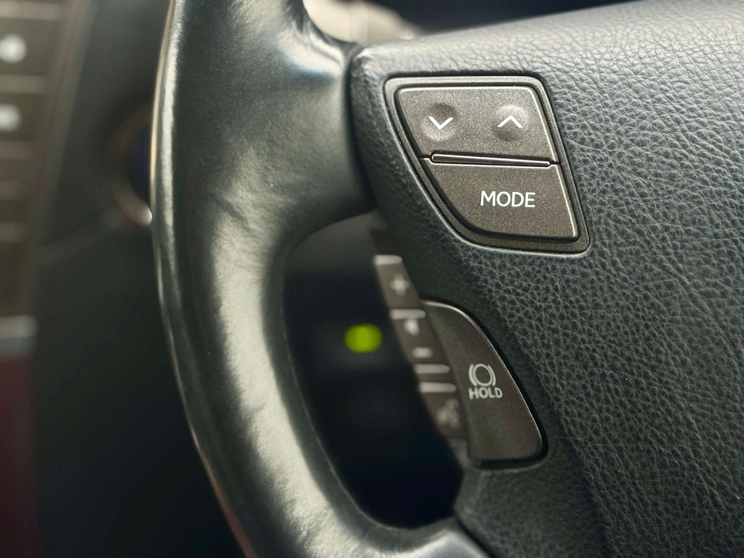 Used Lexus LS 2022 for sale - 76840337: Photo 36