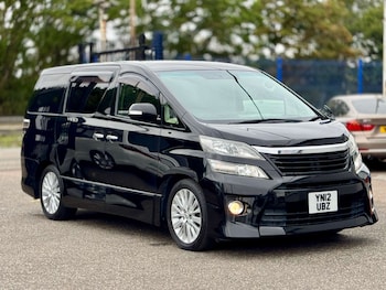 Toyota - Vellfire