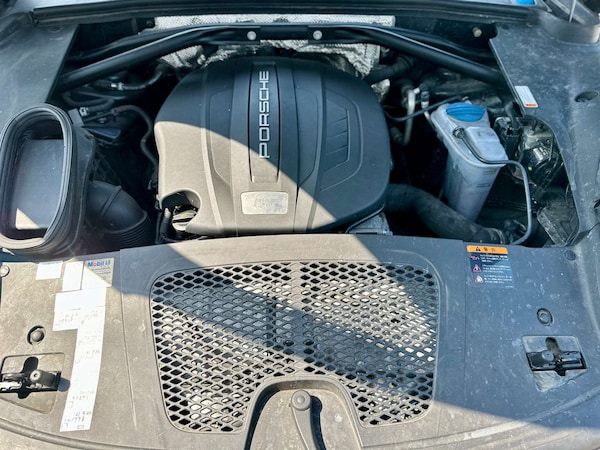 Used Porsche Macan 2016 for sale - 76159789: Photo 77