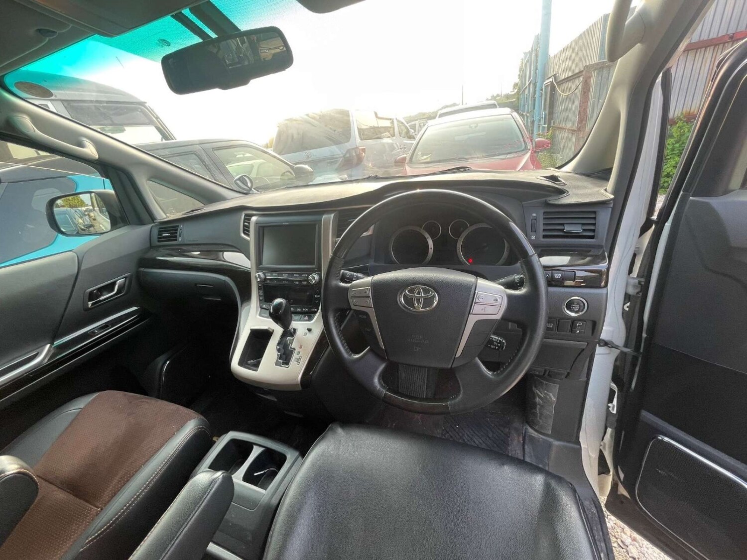 Used Toyota Alphard 2014 for sale - 77502009: Photo 9