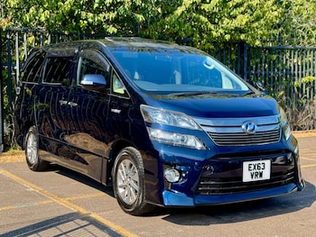 Used Toyota Vellfire 2013 for sale - 79427537: Photo