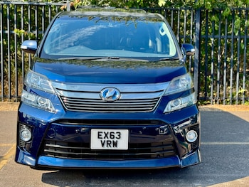 Used Toyota Vellfire 2013 for sale - 79427537: Photo