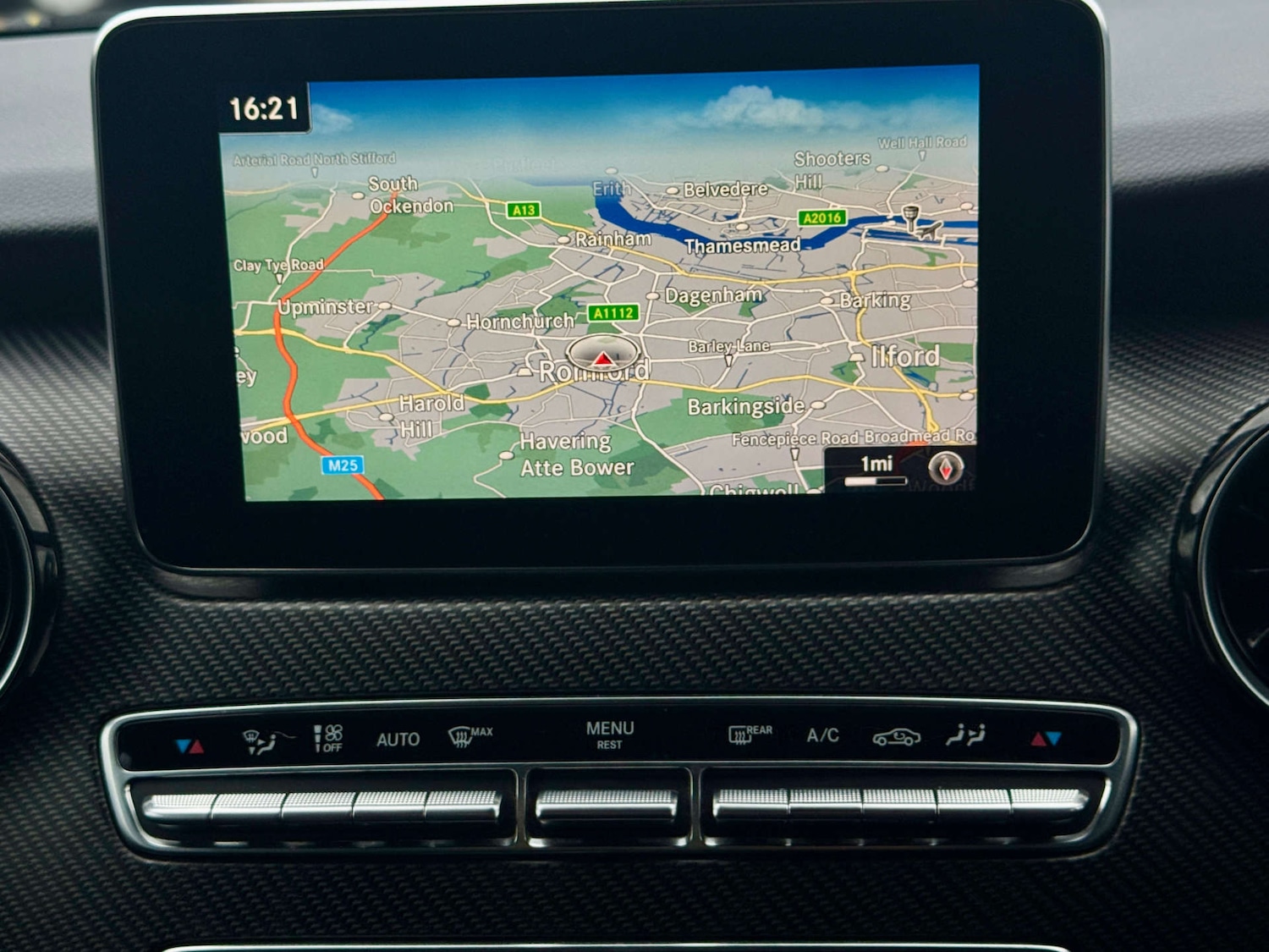 Used Mercedes-Benz V-Class 2025 for sale - 77636834: Photo 64