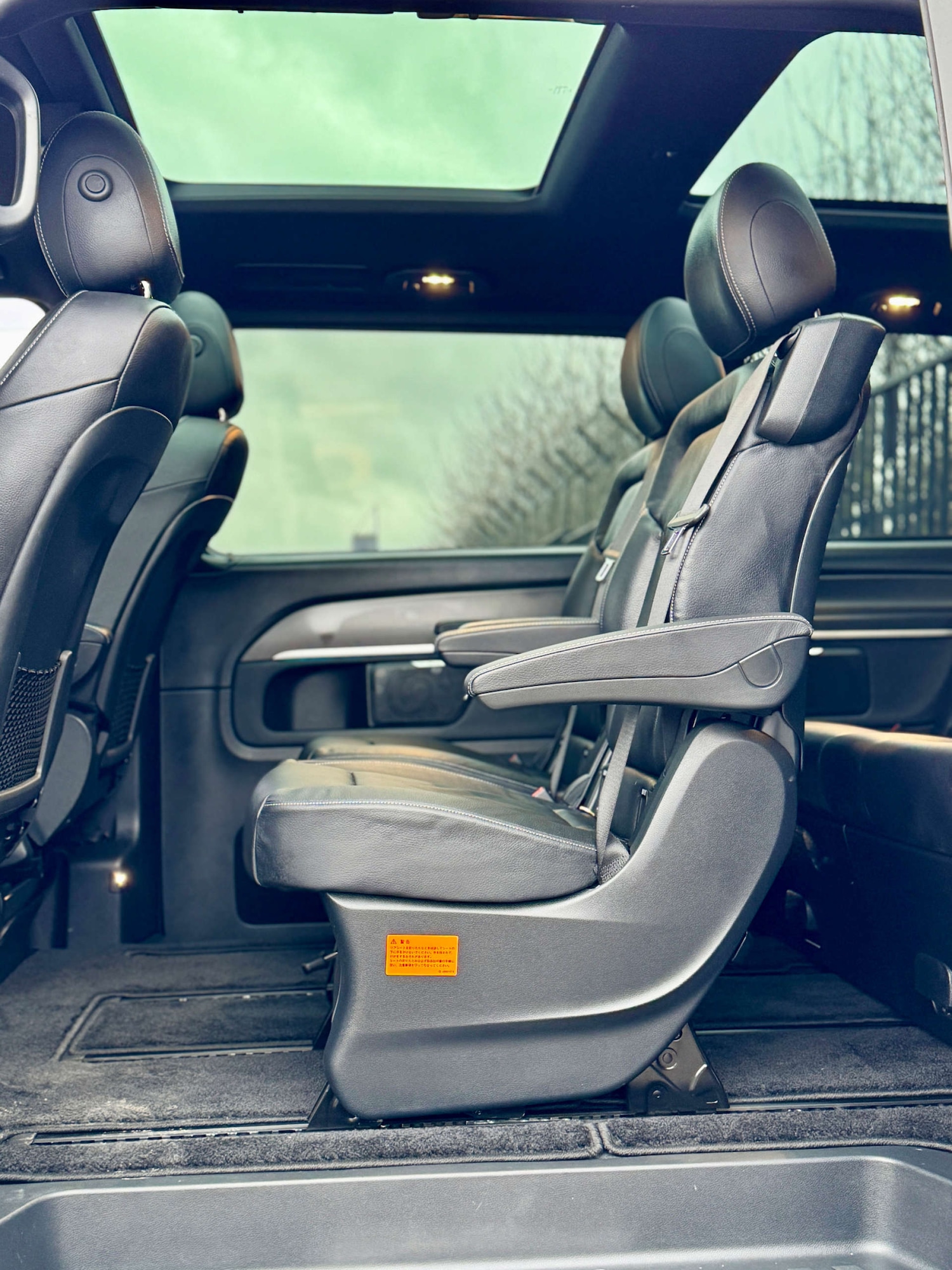 Used Mercedes-Benz V-Class 2025 for sale - 77636834: Photo 85