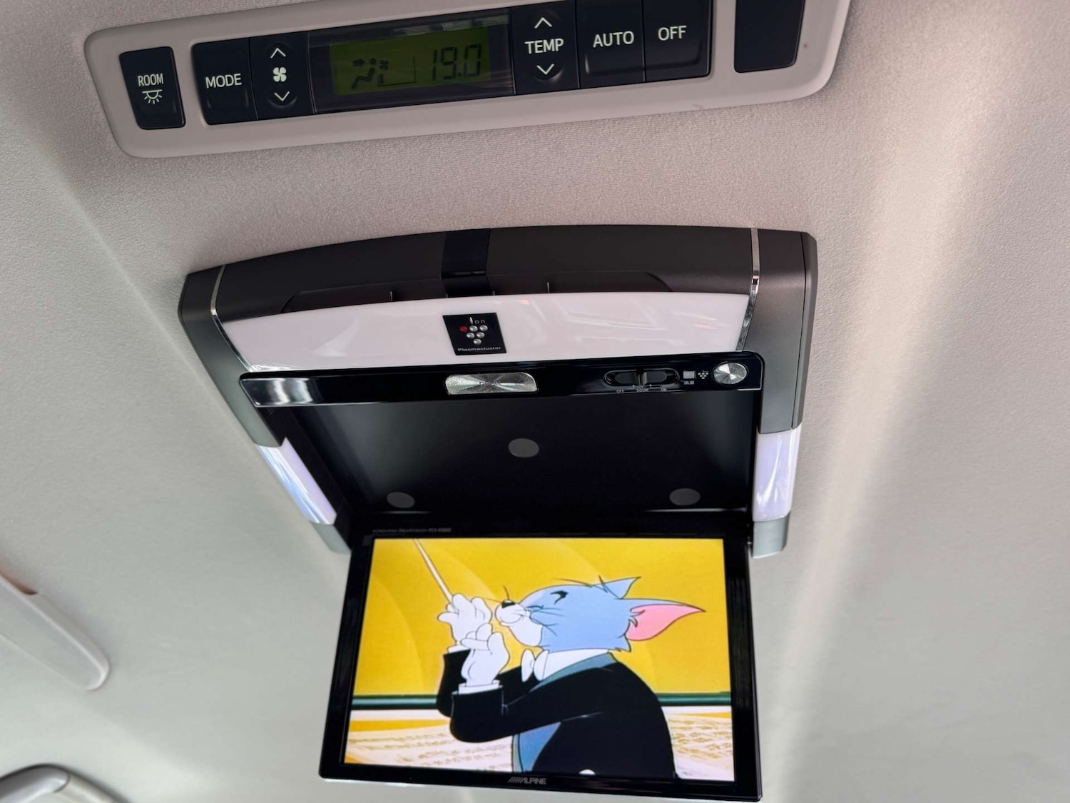 Used Toyota Alphard 2013 for sale - 77736118: Photo 21