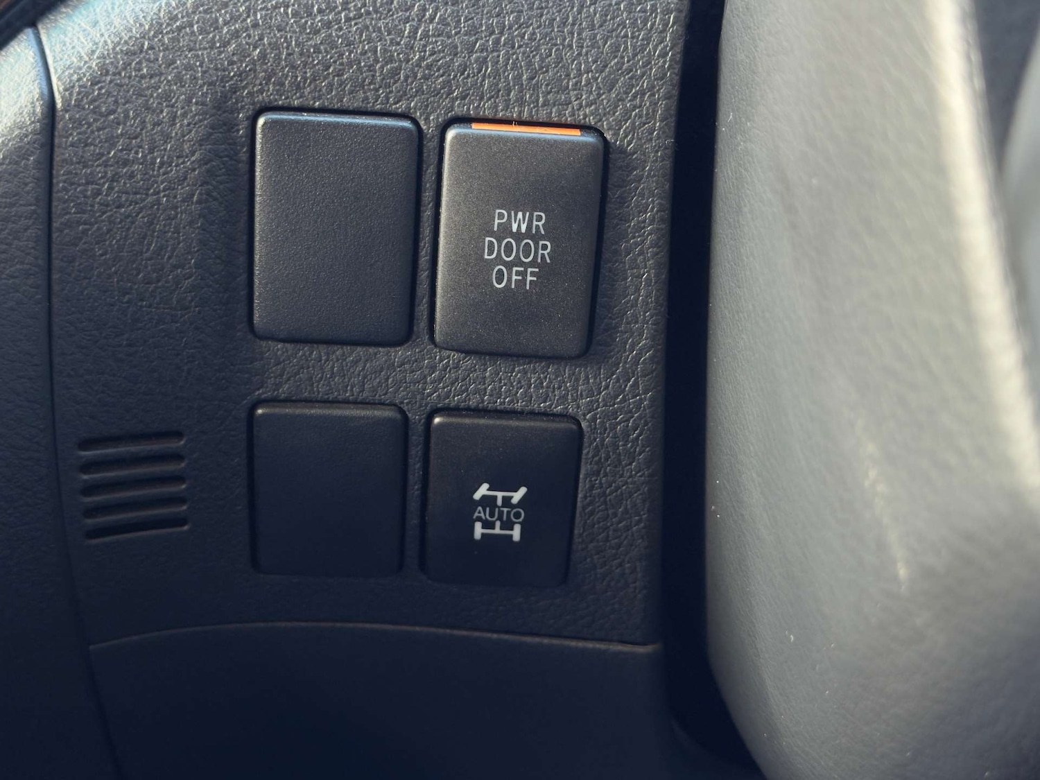 Used Toyota Alphard 2013 for sale - 77736118: Photo 53