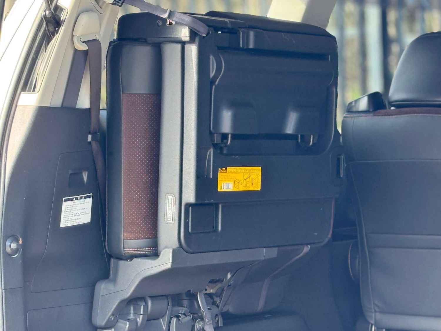 Used Toyota Alphard 2013 for sale - 77736118: Photo 81