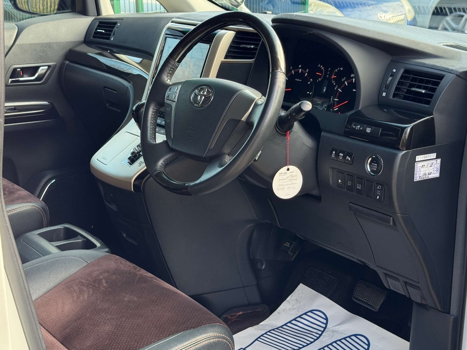 Used Toyota Alphard 2013 for sale - 77736118: Photo 9