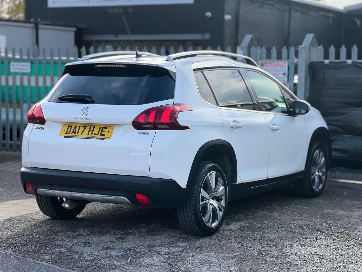 Used Peugeot 2008 2017 for sale - 77003473: Photo 14