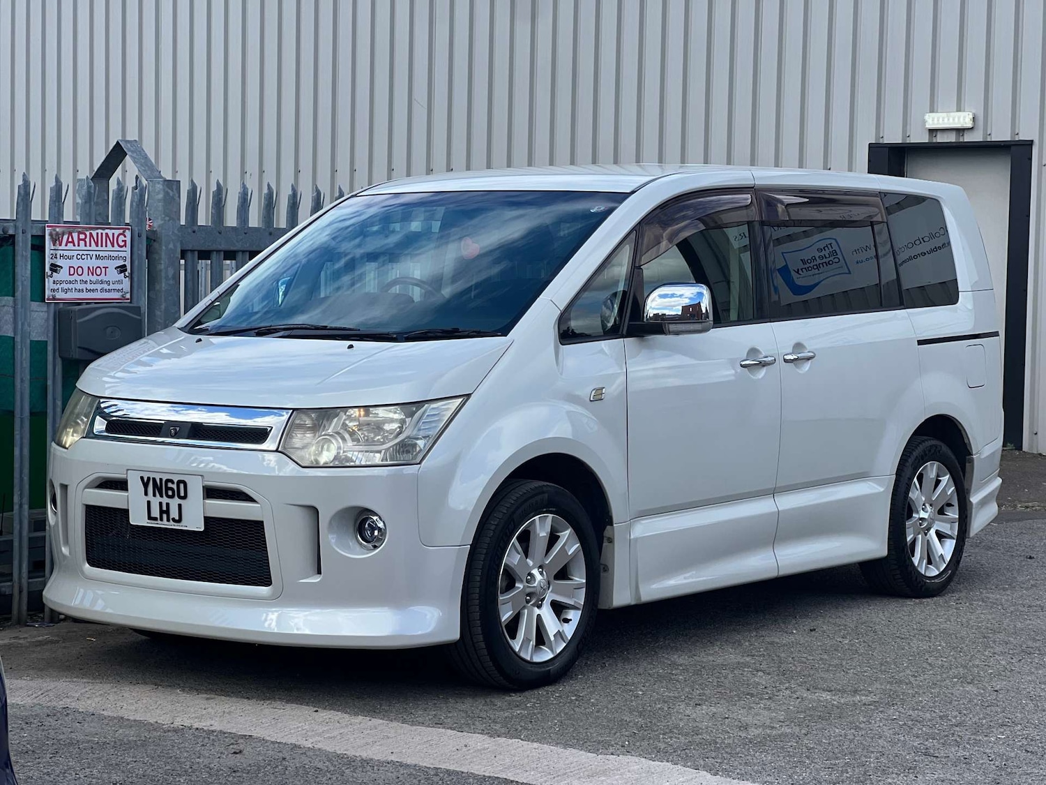 Used Mitsubishi Delica 2025 for sale - 77033657: Photo 17