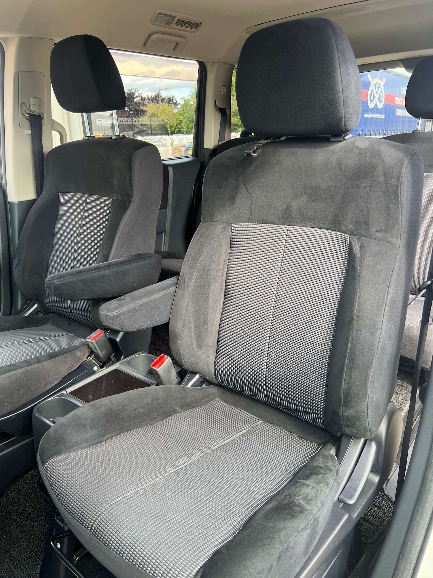 Used Mitsubishi Delica 2025 for sale - 77033657: Photo 36