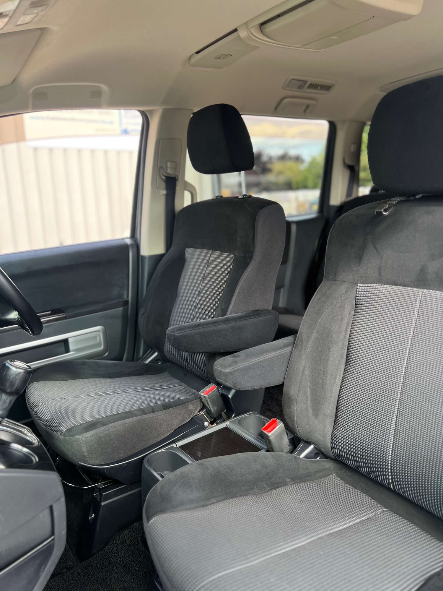 Used Mitsubishi Delica 2025 for sale - 77033657: Photo 39