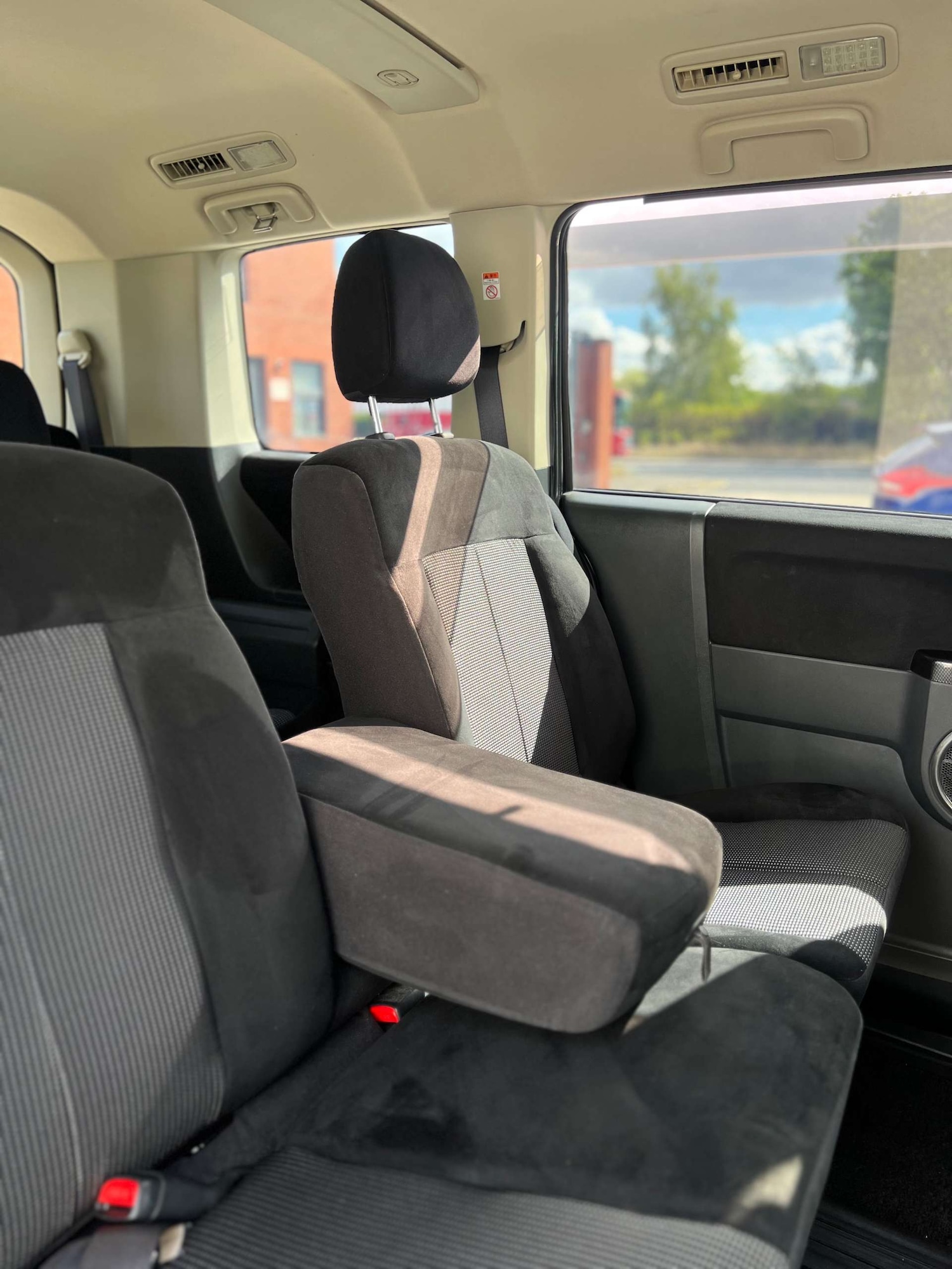 Used Mitsubishi Delica 2025 for sale - 77033657: Photo 46