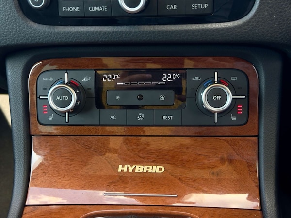 Used Volkswagen Touareg 2011 for sale - 76148245: Photo 14