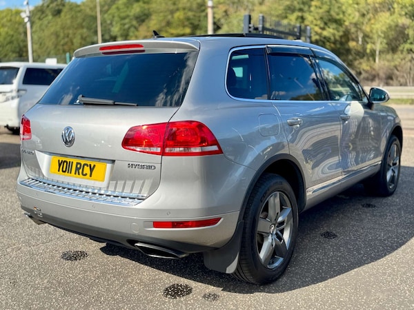 Used Volkswagen Touareg 2011 for sale - 76148245: Photo 38