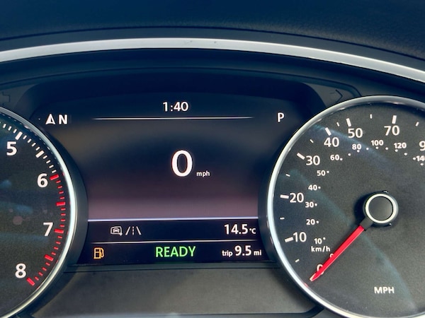 Used Volkswagen Touareg 2011 for sale - 76148245: Photo 55