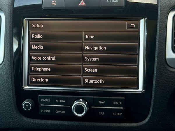 Used Volkswagen Touareg 2011 for sale - 76148245: Photo 62