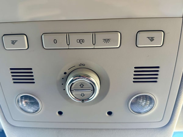 Used Volkswagen Touareg 2011 for sale - 76148245: Photo 77
