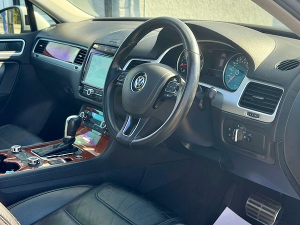 Used Volkswagen Touareg 2011 for sale - 76148245: Photo 8