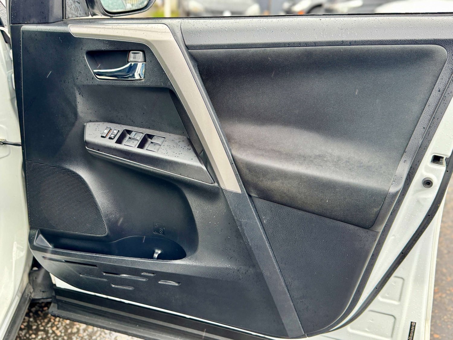 Used Toyota RAV4 2016 for sale - 77003480: Photo 69