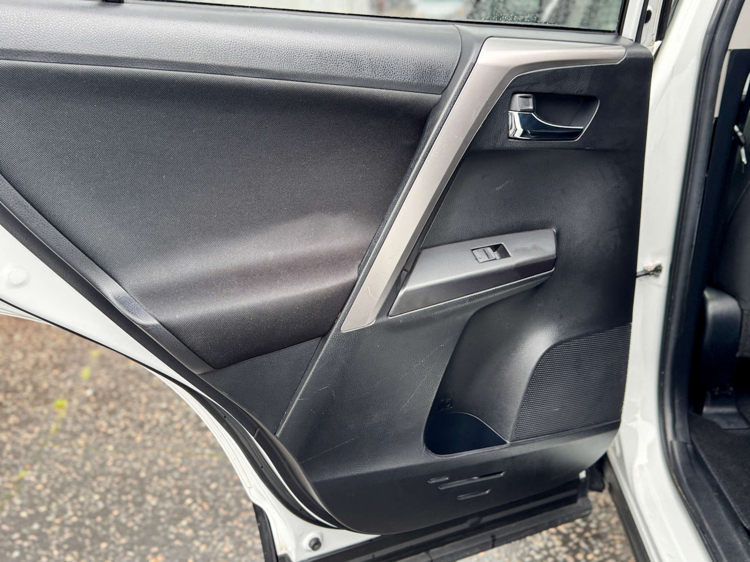 Used Toyota RAV4 2016 for sale - 77003480: Photo 72