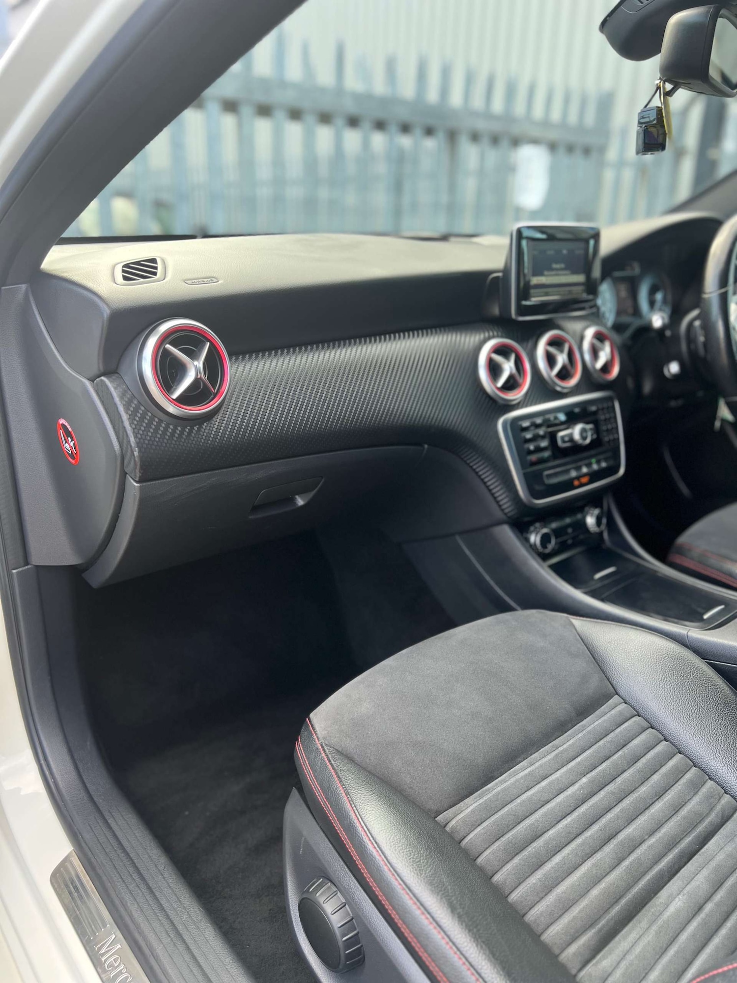 Used Mercedes-Benz A-Class 2015 for sale - 76591209: Photo 26