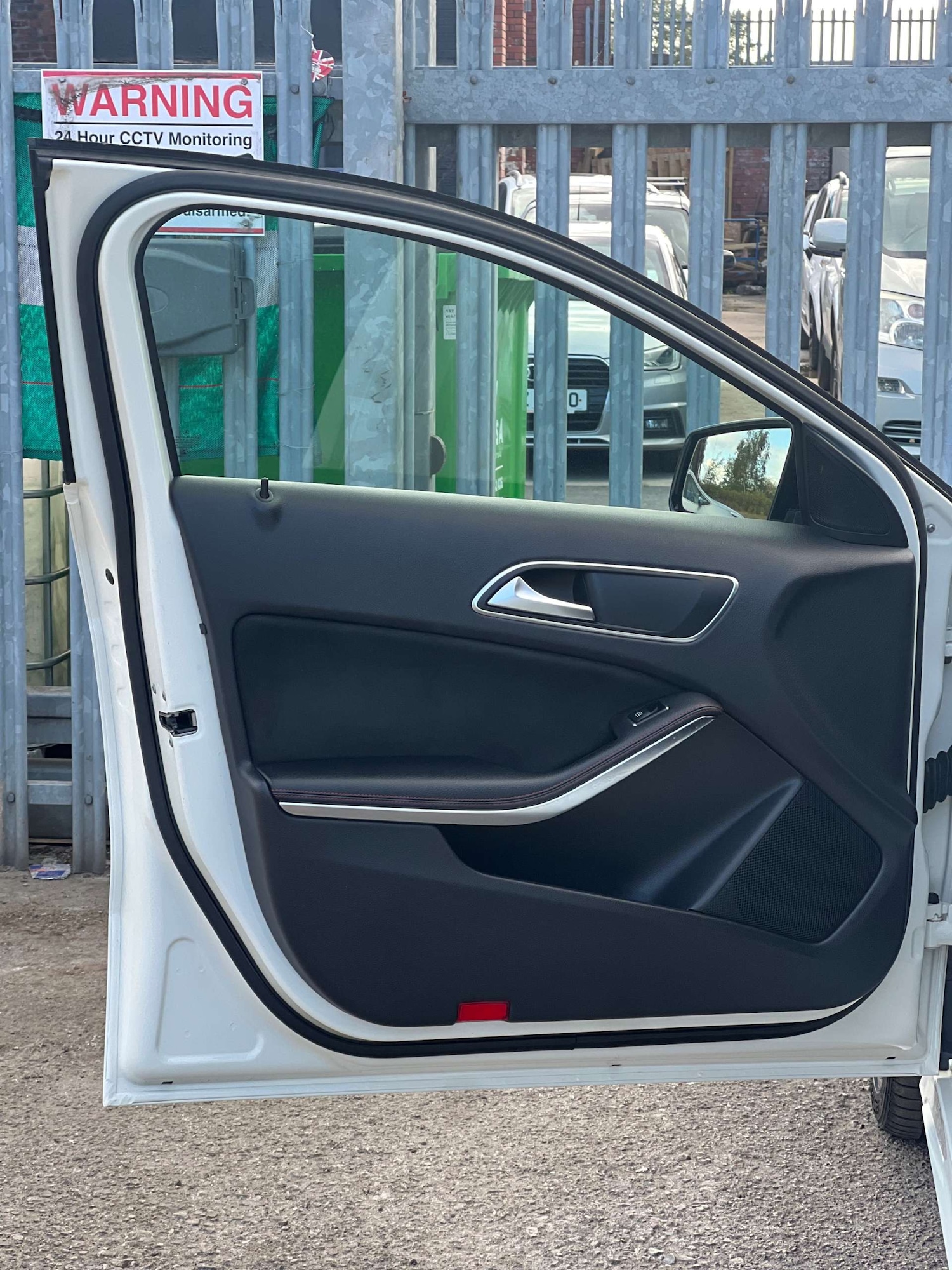 Used Mercedes-Benz A-Class 2015 for sale - 76591209: Photo 50