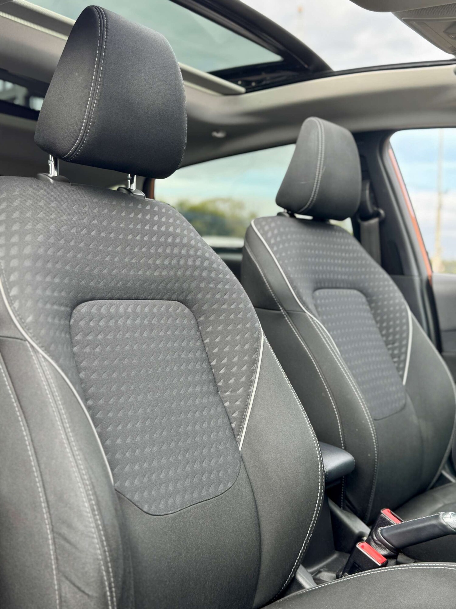 Used Ford Fiesta 2018 for sale - 76602080: Photo 6