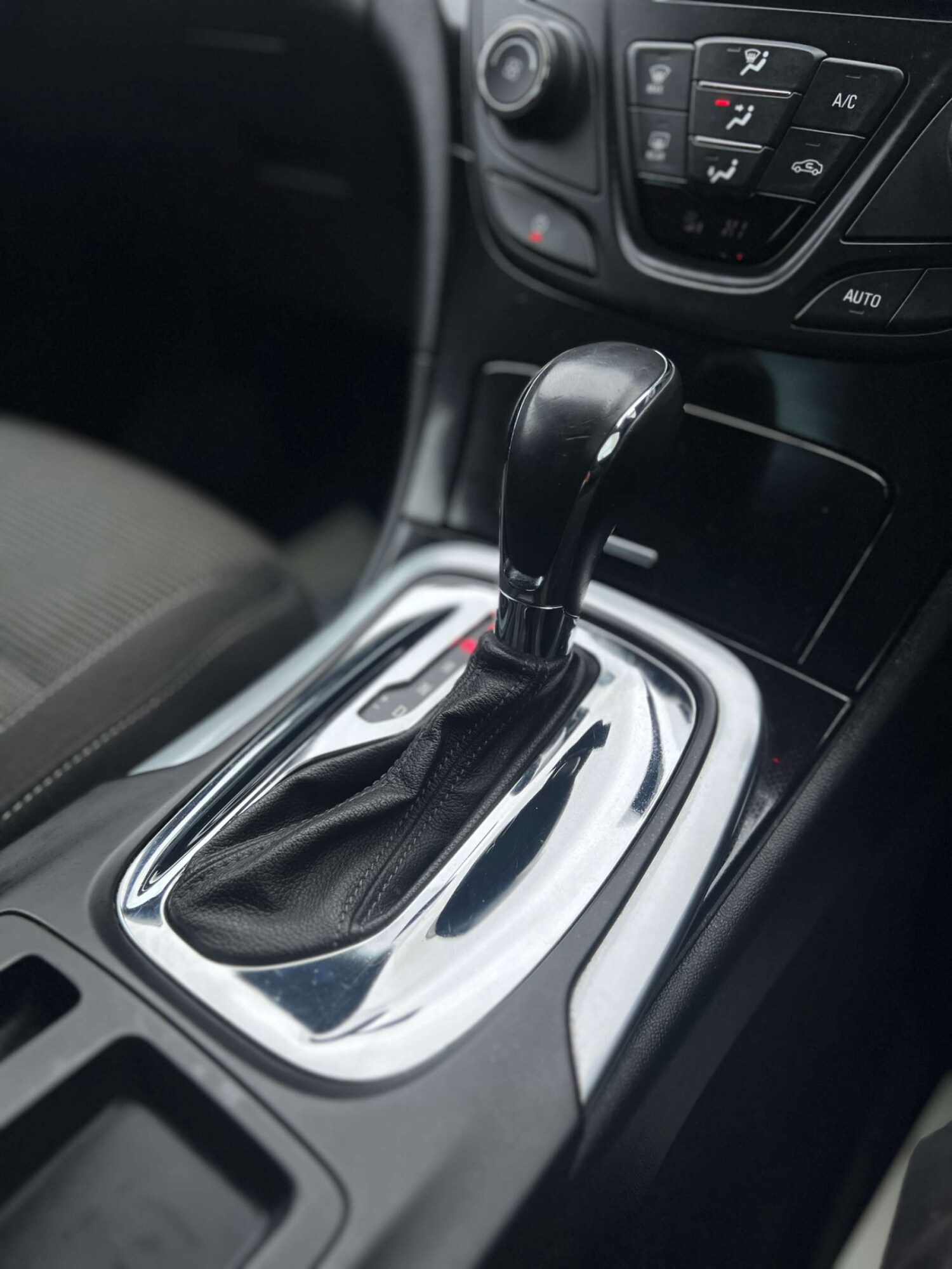 Used Vauxhall Insignia 2016 for sale - 77708239: Photo 30