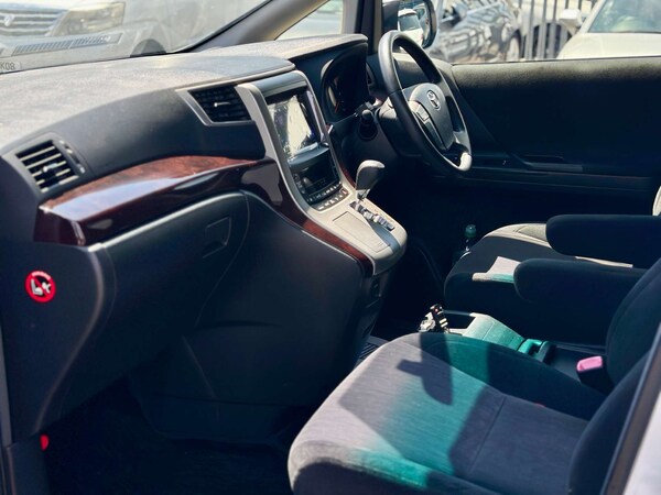 Used Toyota Vellfire 2012 for sale - 75035075: Photo 11