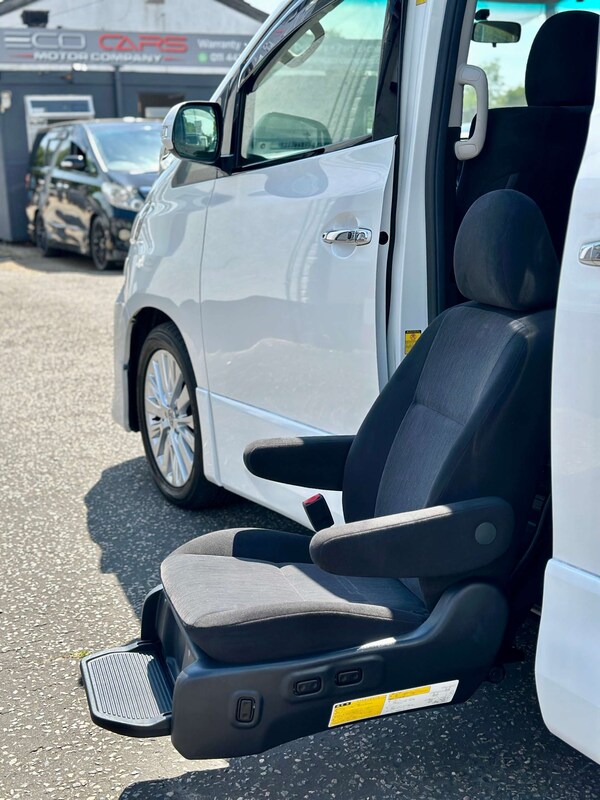 Used Toyota Vellfire 2012 for sale - 75035075: Photo 53