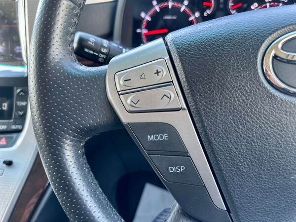 Used Toyota Vellfire 2012 for sale - 75035075: Photo 60