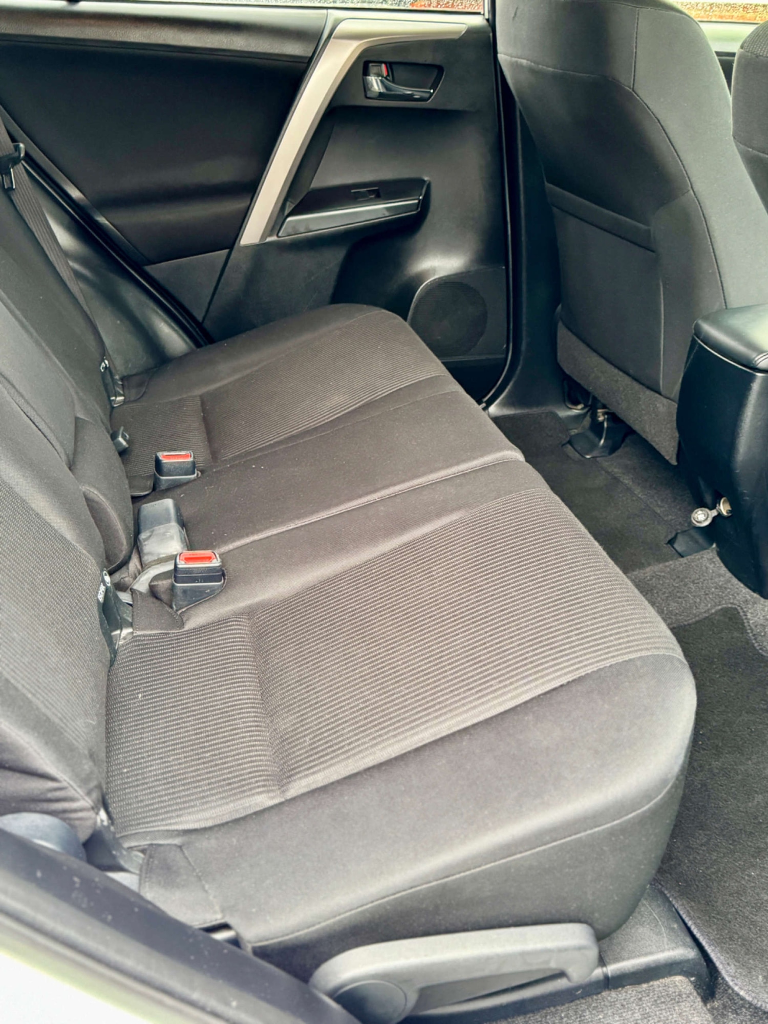 Used Toyota RAV4 2016 for sale - 76311235: Photo 12