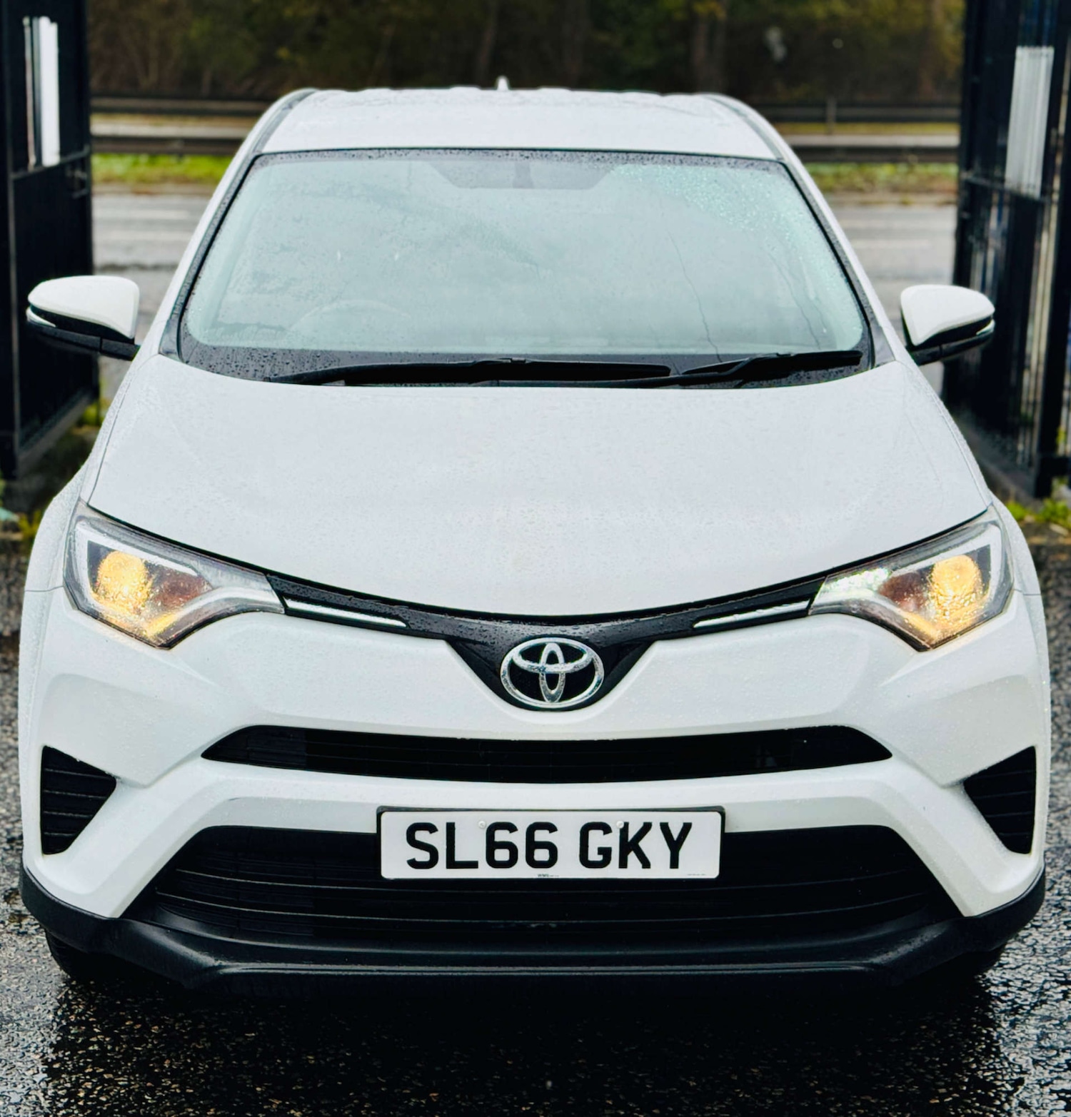 Used Toyota RAV4 2016 for sale - 76311235: Photo 31