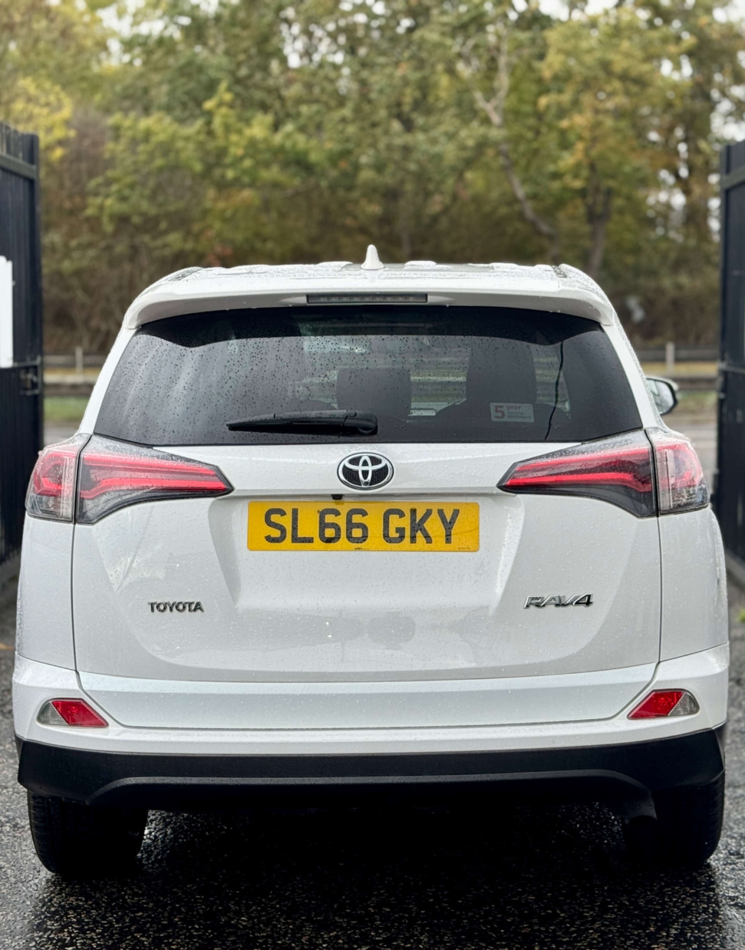 Used Toyota RAV4 2016 for sale - 76311235: Photo 35