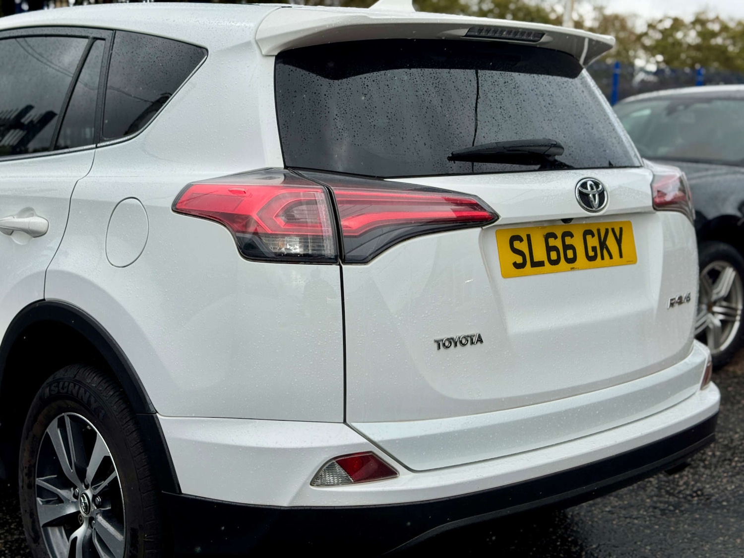 Used Toyota RAV4 2016 for sale - 76311235: Photo 40