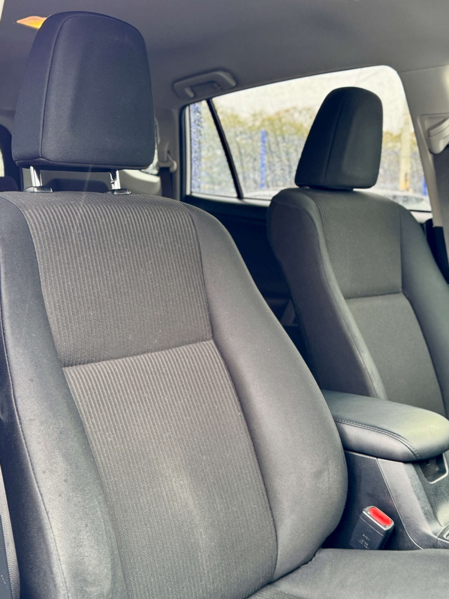 Used Toyota RAV4 2016 for sale - 76311235: Photo 6