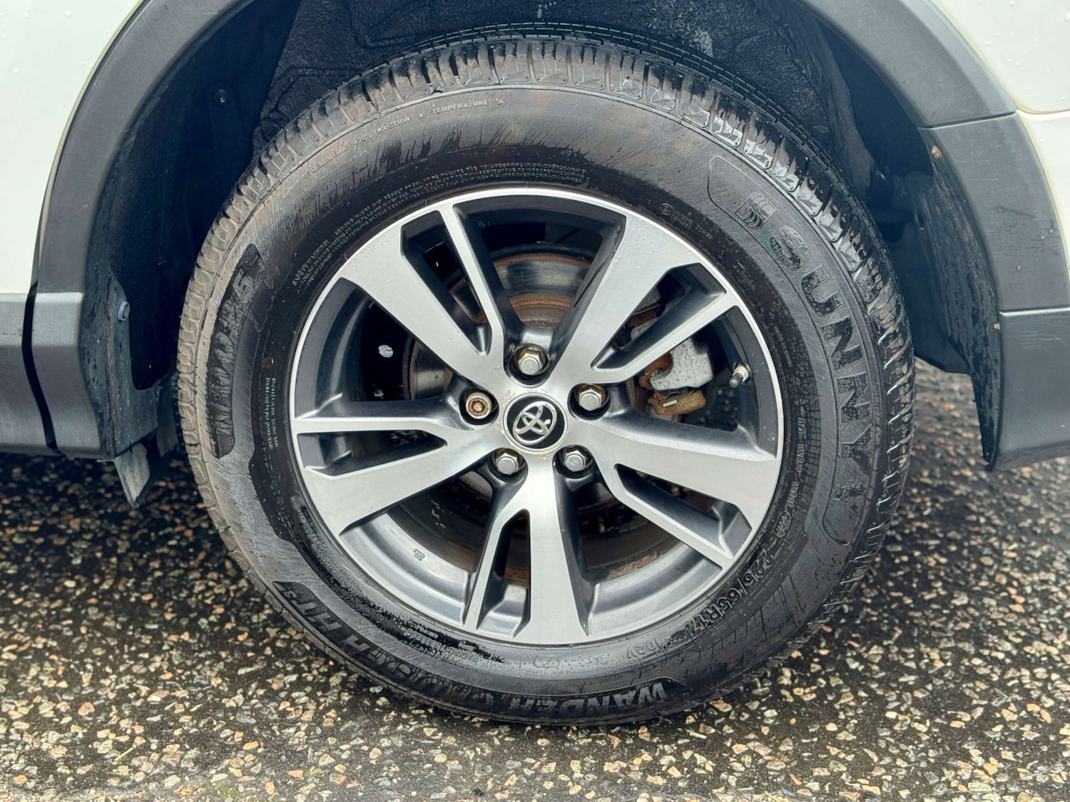 Used Toyota RAV4 2016 for sale - 76311235: Photo 76