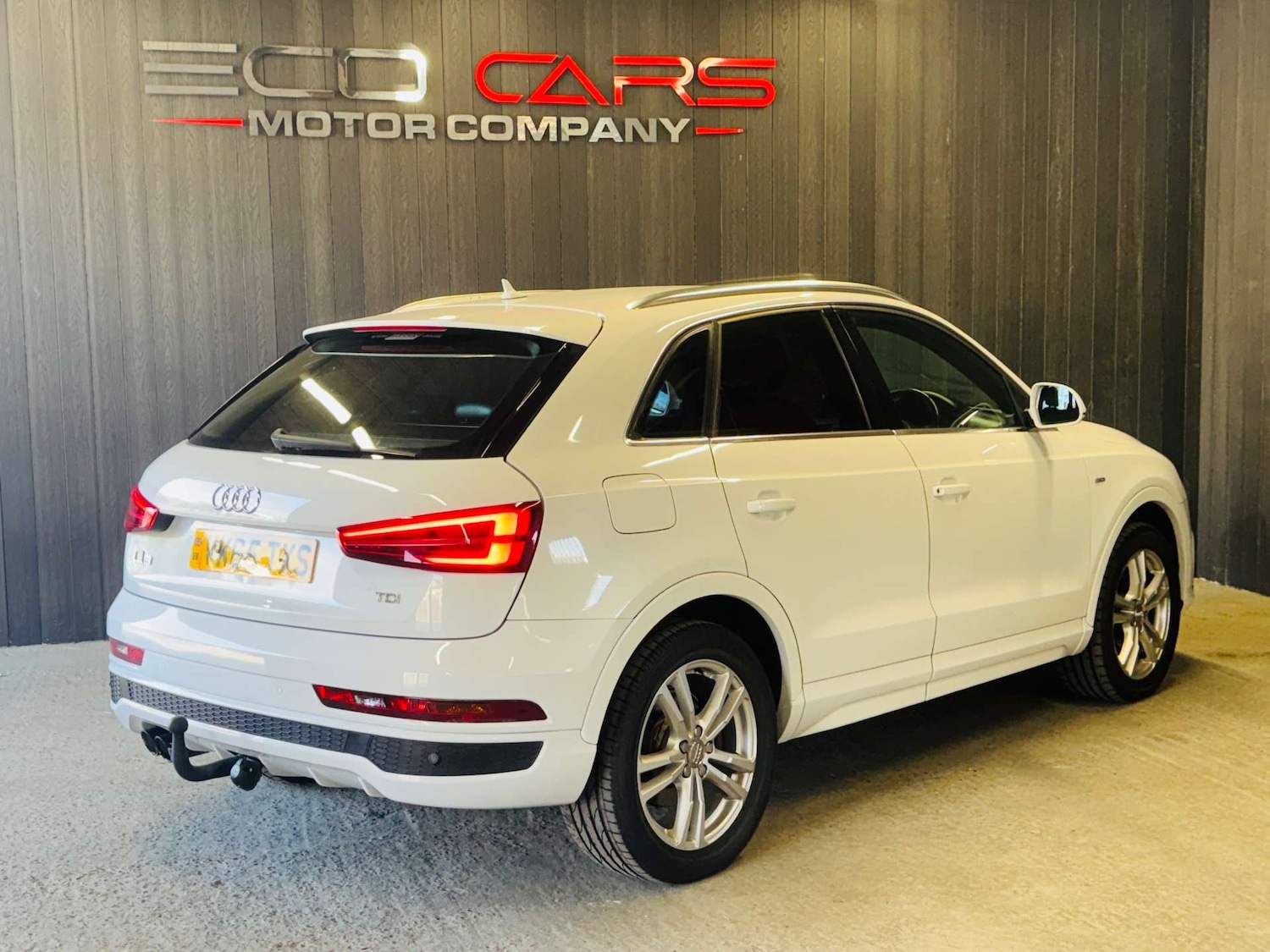 Used Audi Q3 2015 for sale - 77003478: Photo 2