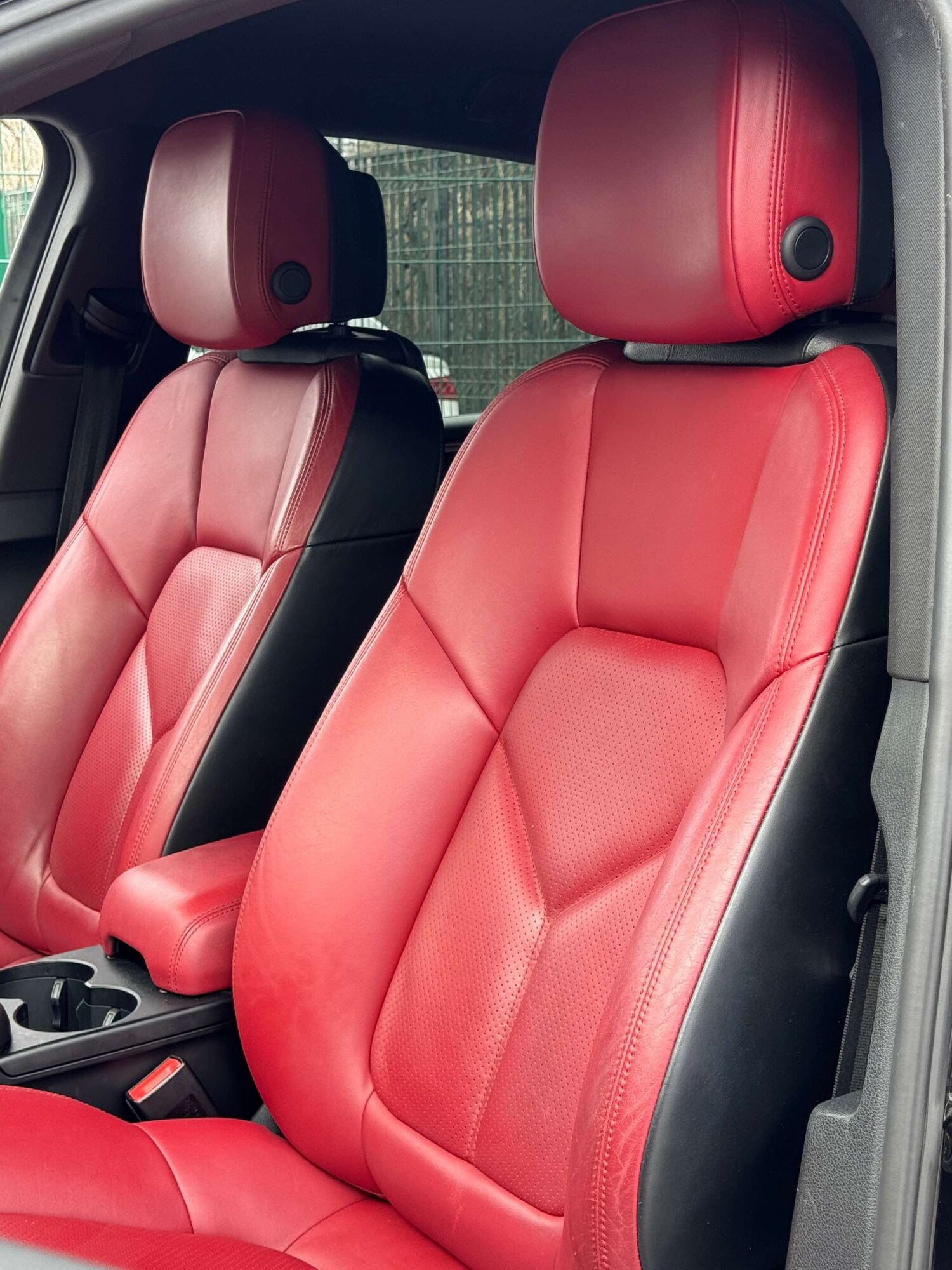 Used Porsche Macan 2024 for sale - 78117657: Photo 12