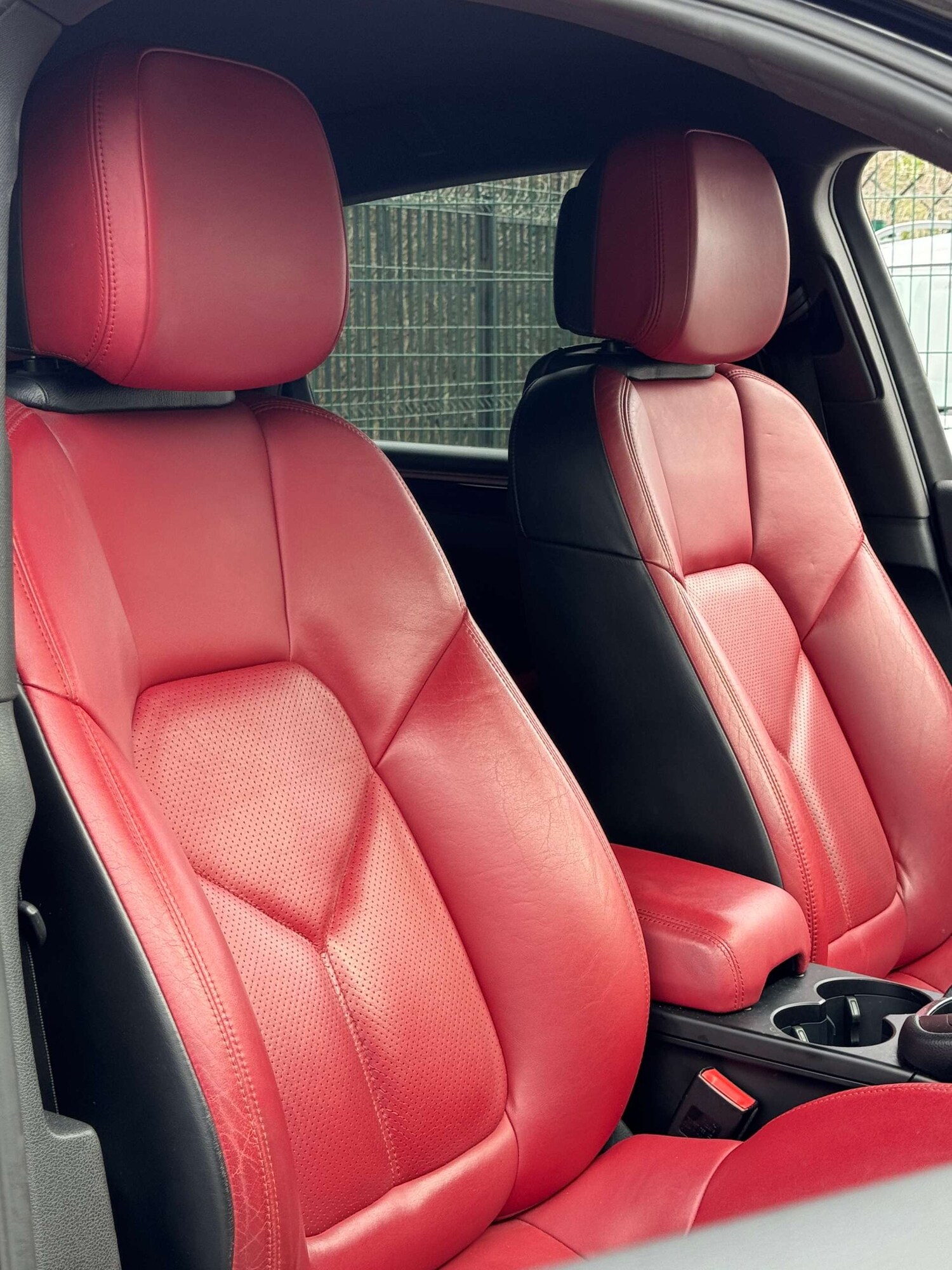 Used Porsche Macan 2024 for sale - 78117657: Photo 44