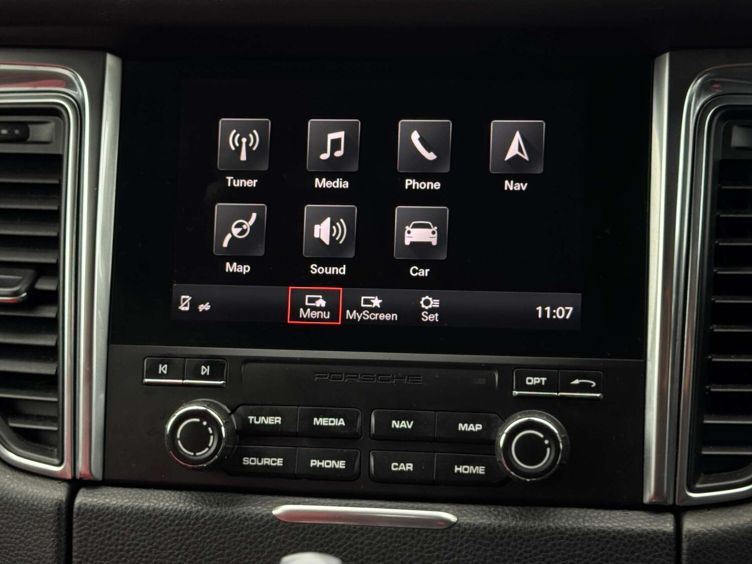 Used Porsche Macan 2024 for sale - 78117657: Photo 56