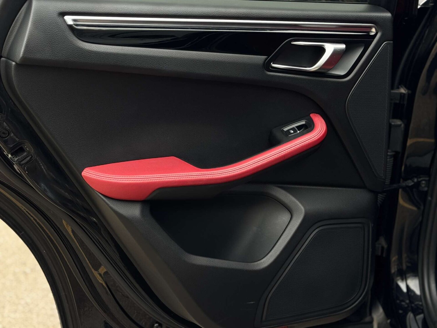 Used Porsche Macan 2024 for sale - 78117657: Photo 82