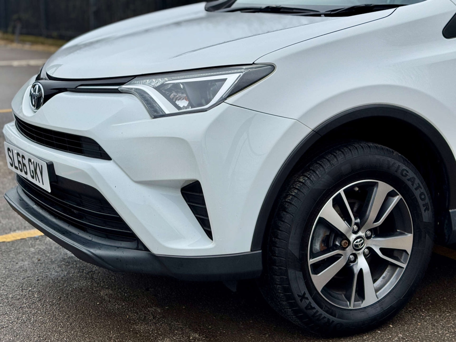 Used Toyota RAV4 2016 for sale - 77562433: Photo 29