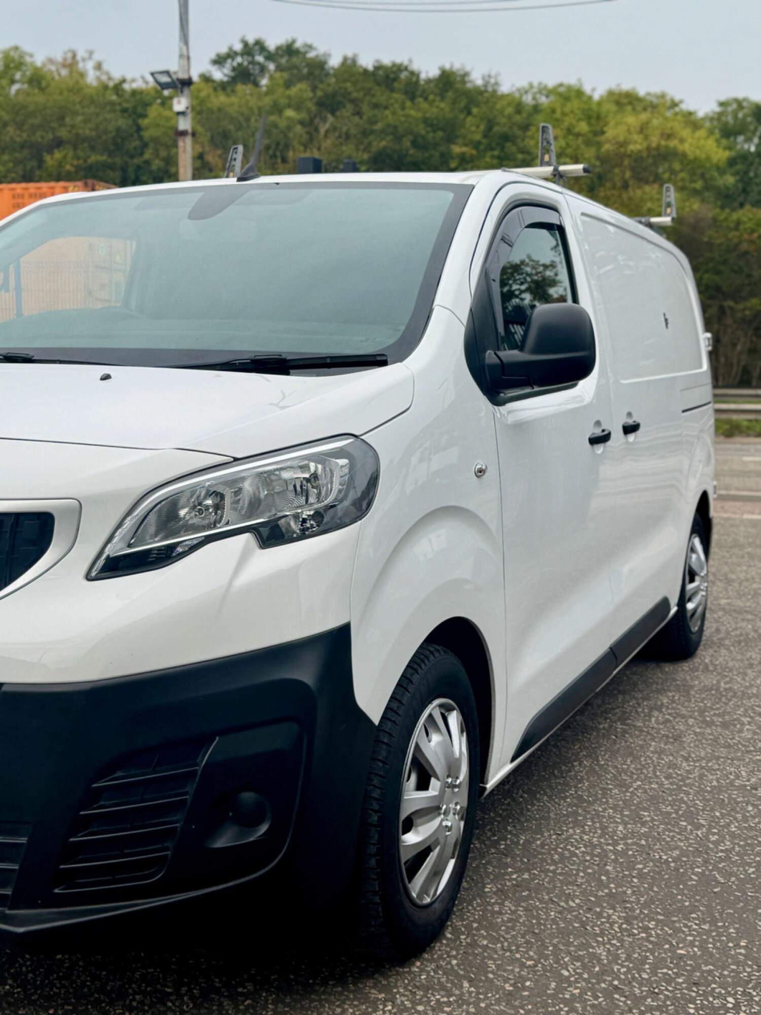 Used Peugeot Expert 2018 for sale - 76070577: Photo 32